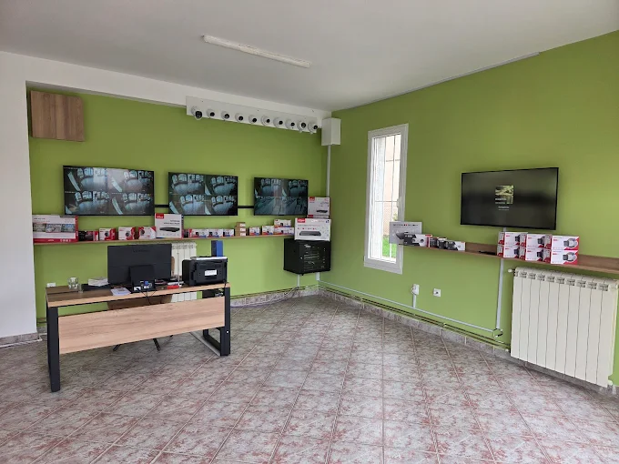 Izložbeni prostor Max Sistem sa monitorima za video nadzor